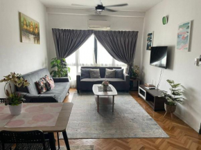 Emira Residence Amir Homestay